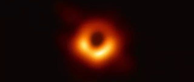 人类首张黑洞照片曝光，这些太空艺术同样让你脑洞炸裂